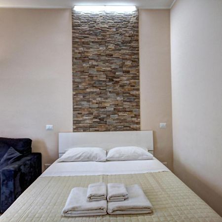Milanrentals - Lecco 11 Apartment מראה חיצוני תמונה